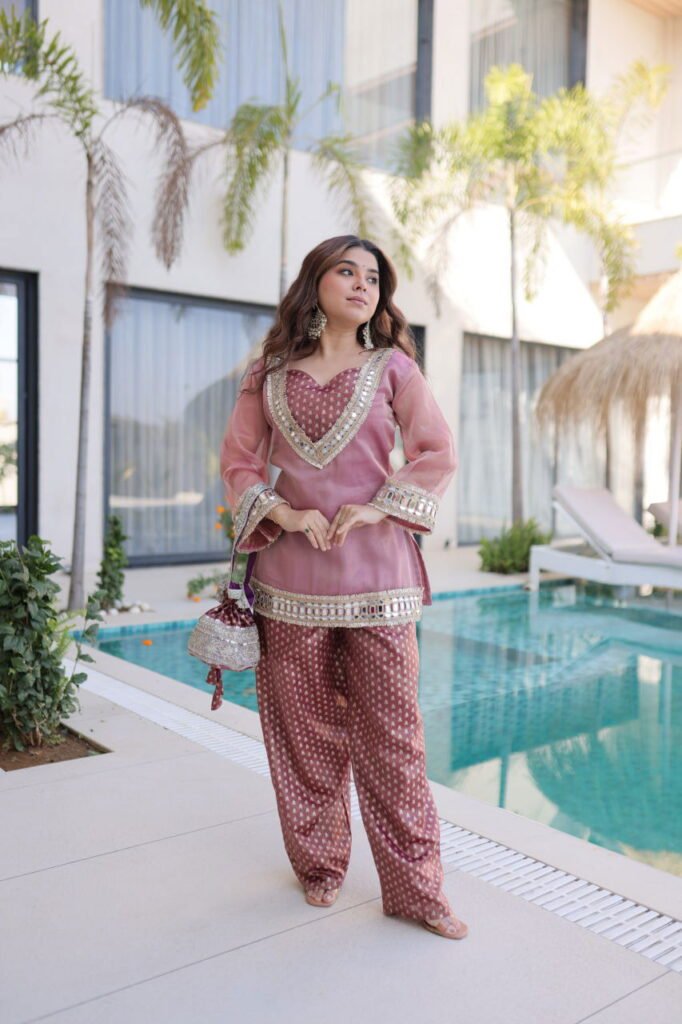 Launching Lw 9319 Salsa Mirror Top And Bottom With Batwa Collection Wholesale 2026