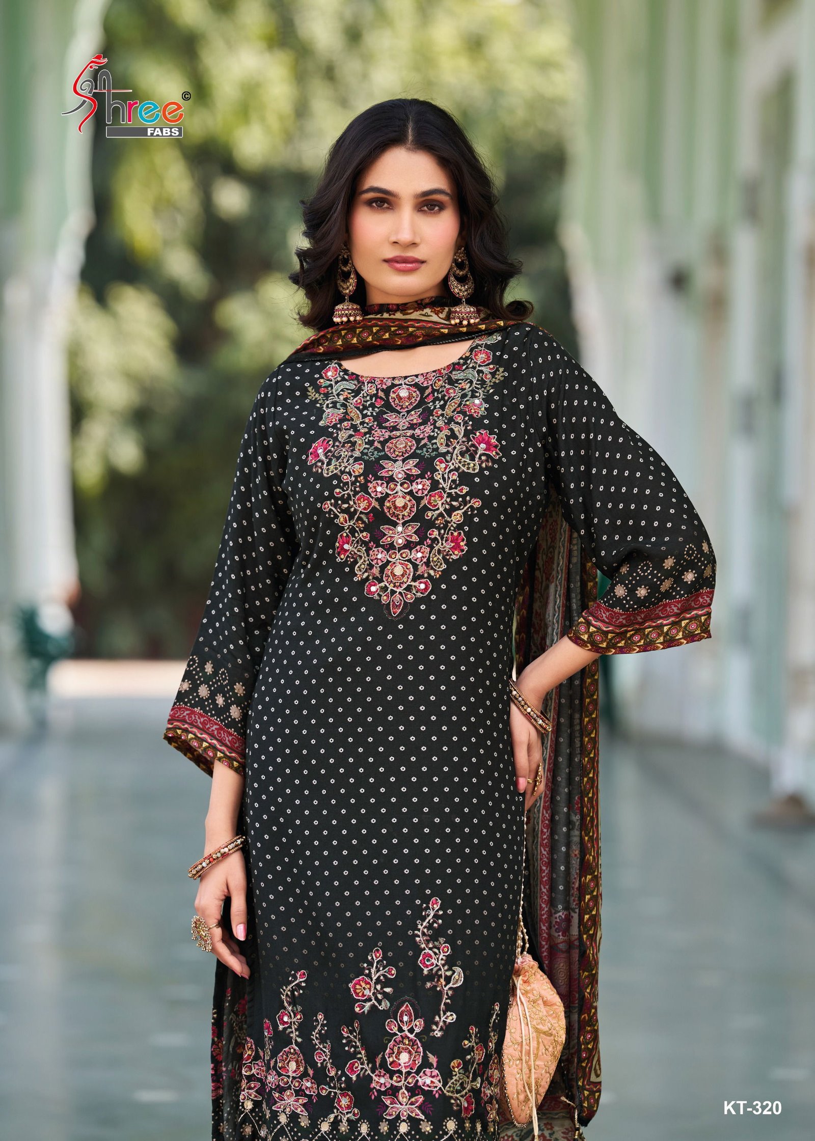 Shree Kt 320 A To D Viscose Muslin Digital Print Salwar Kameez Wholesale 4 Shree Kt 320 A To D Viscose Muslin Digital Print Salwar Kameez Wholesale