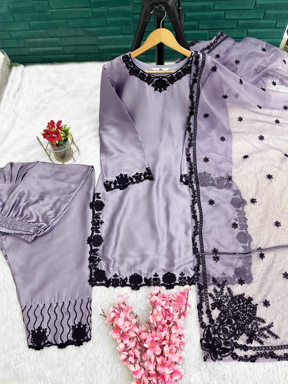 Luxury Pret 1525 Tunic Stylist & Pant Collection Wholesale 9 Stylish Luxury Pret 1525 Tunic Stylist & Pant Collection Wholesale 2026