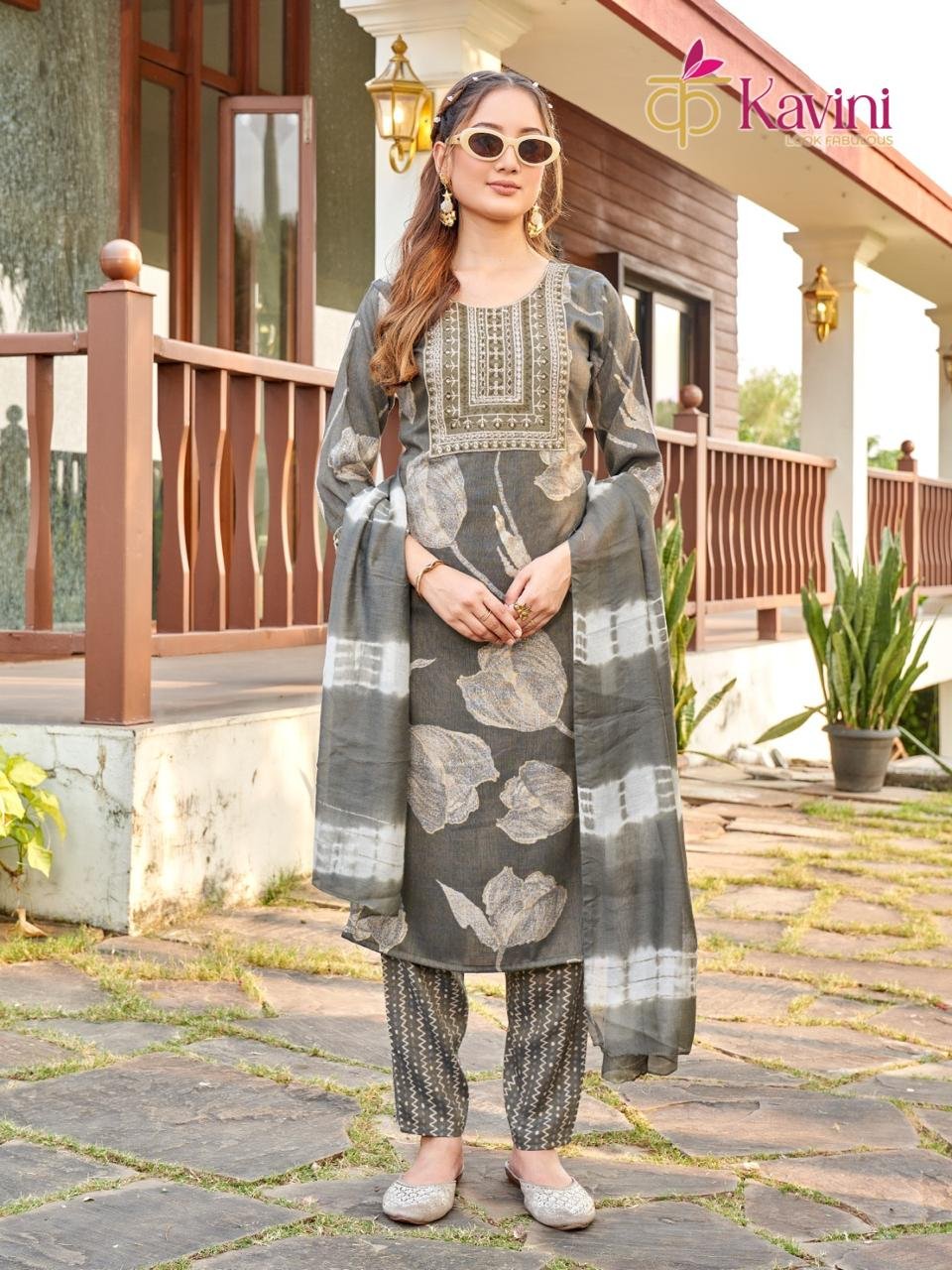 Kavini Sonam Vol 1 Capsule Foil Print Straight Cut Kurti Bottom With Dupatta Wholesale 4 Stylish Kavini Sonam Vol 1 Capsule Foil Print Straight Cut Kurti Bottom With Dupatta Wholesale 2026