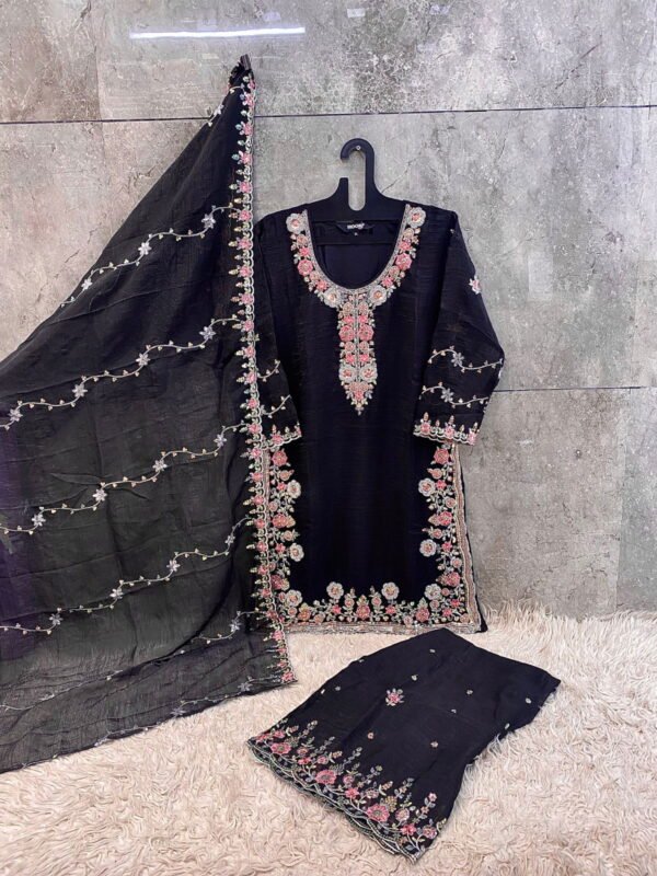 Buy Hoor Tex HF 456 A to D Chinon Pakistani Suit Collection Wholesale 2026