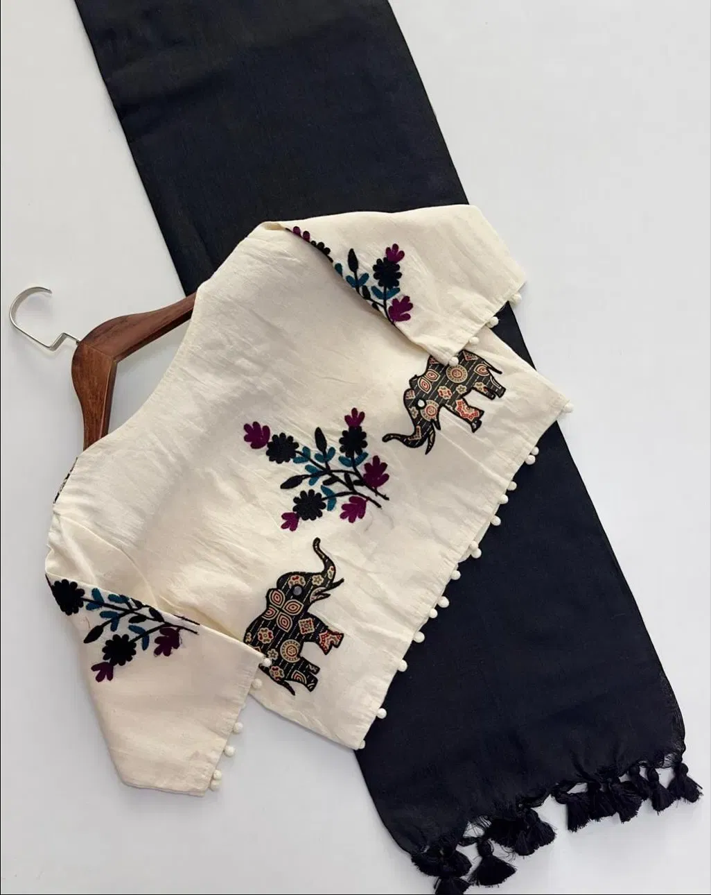 Khadi Vol 10 Hk 6 Cotton Saree With Aplic Work Blouse Collection Wholesale 17 Latest Khadi Vol 10 Hk 6 Cotton Saree With Aplic Work Blouse Collection Wholesale 2026