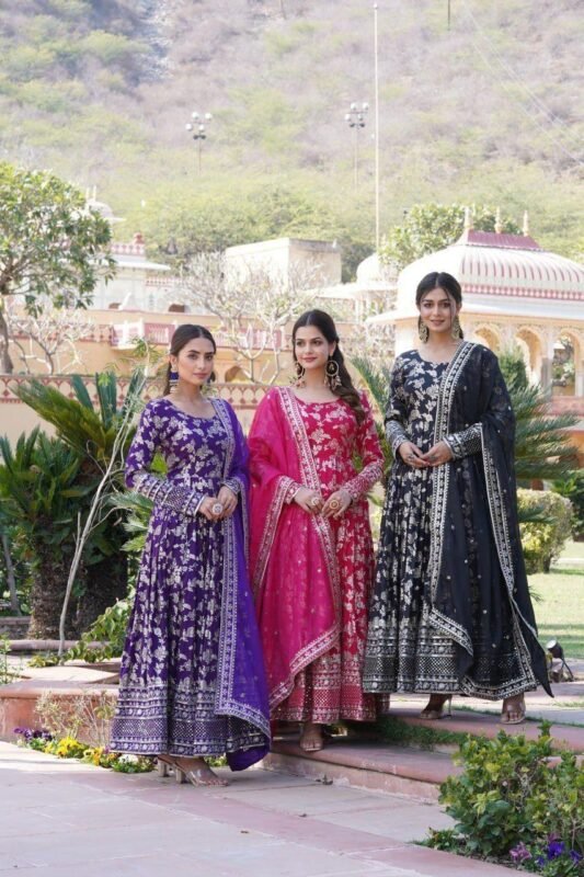 Launching SF LW 9172 Jacquard Gown With Dupatta Wholesale 2026 3 Launching SF LW 9172 Jacquard Gown With Dupatta Wholesale 2026