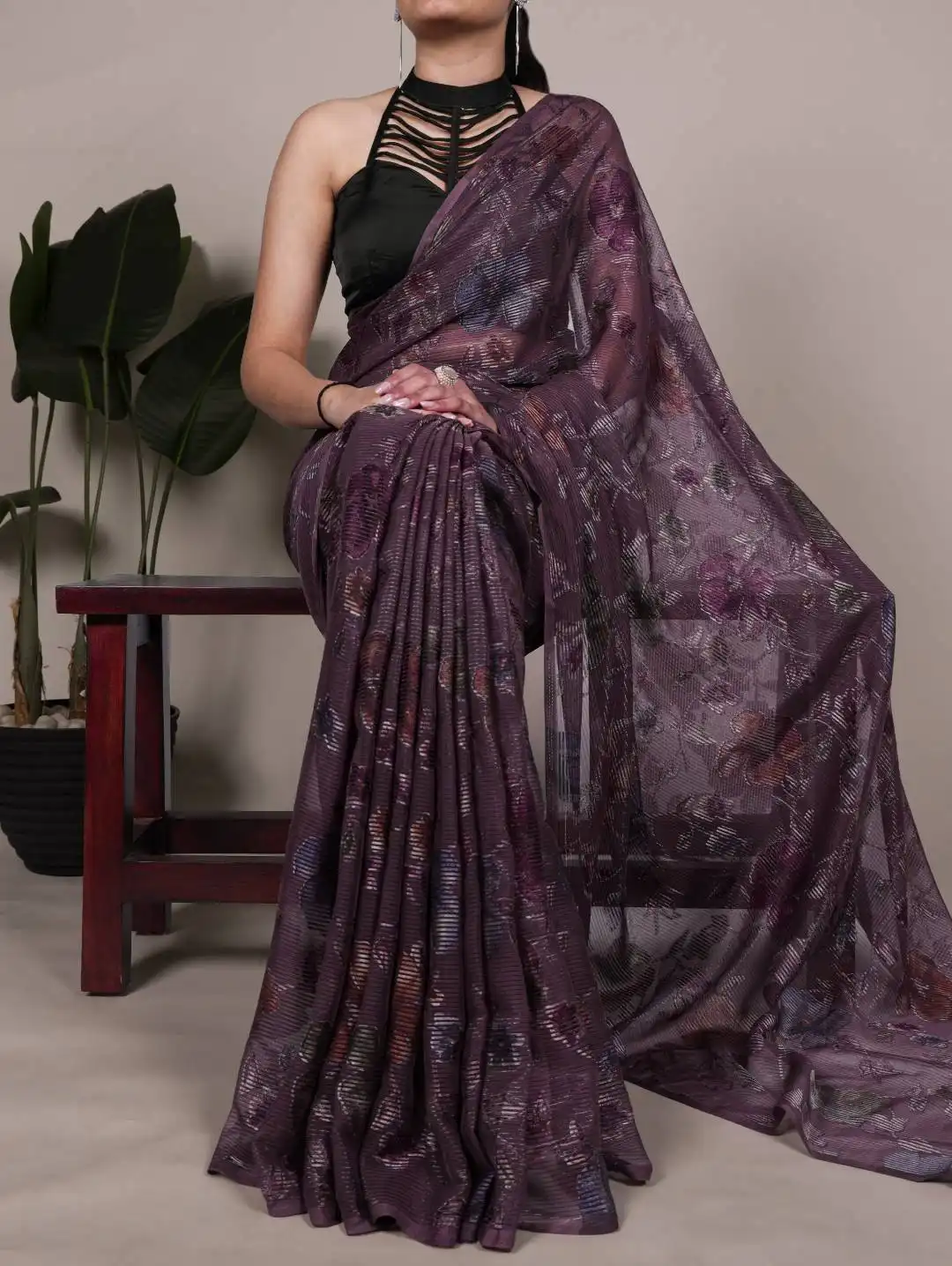 WMN 7051 Lurex Brasso Floral Printed Saree Below 1000