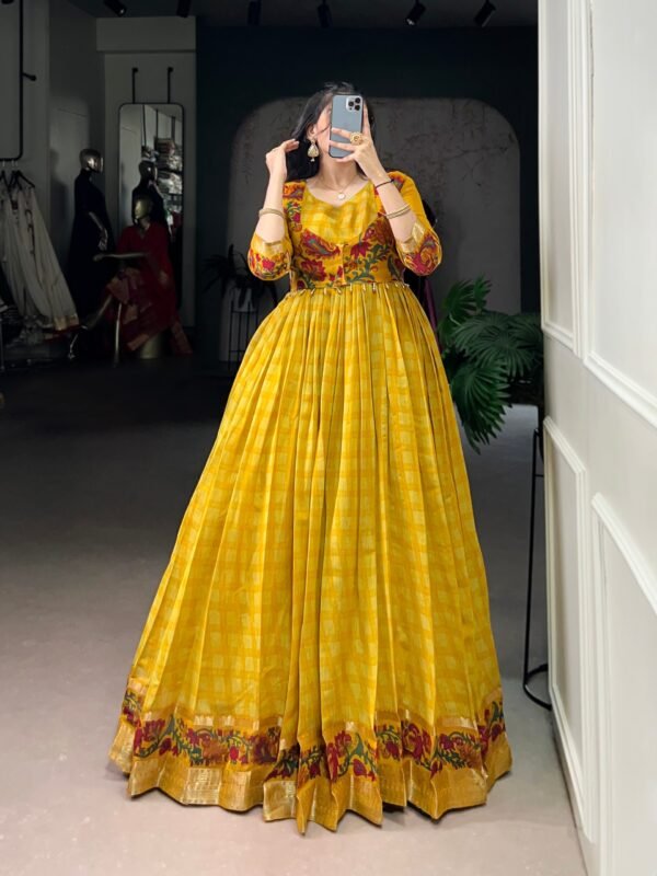 Launching WMN 5034 Polyester Viscose Gown 04 Pcs Set Wholesale 2026