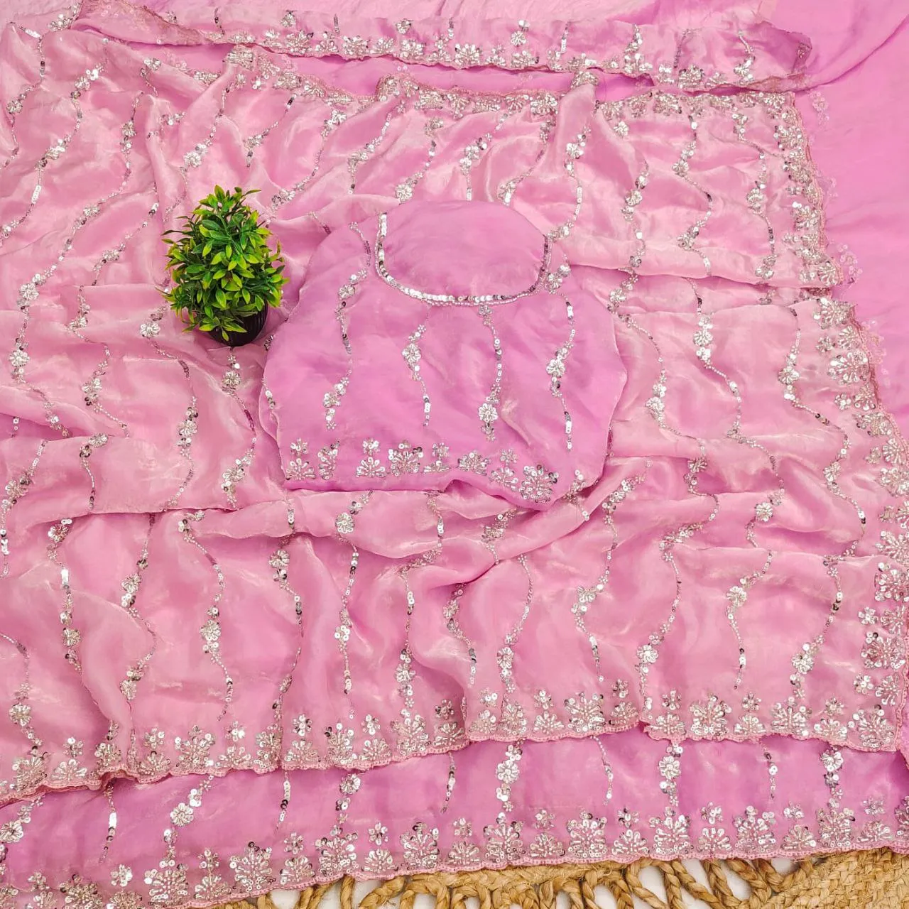 RC1 Avni Space Silk Trending Hand Work Saree Wholesale 7 RC1 Avni Space Silk Trending Hand Work Saree Wholesale